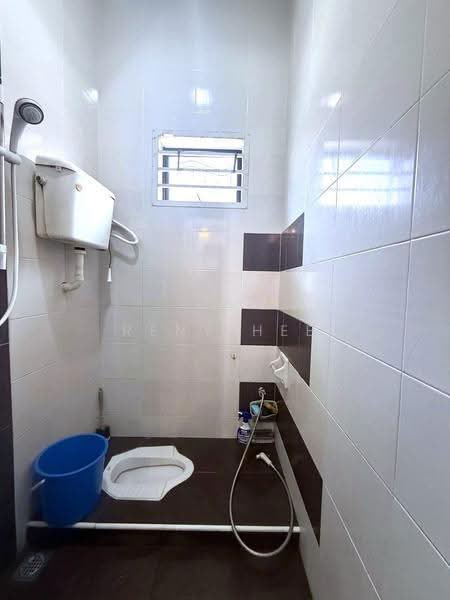 Rumah Teres 2-Tingkat untuk Dijual di Taman Setia Indah (Tebrau) - Reny Hee - Bathroom - PropertyGuru.com.my