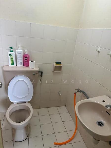 Kondominium untuk Disewa di Forest Green - Travis Wong - Bathroom - PropertyGuru.com.my