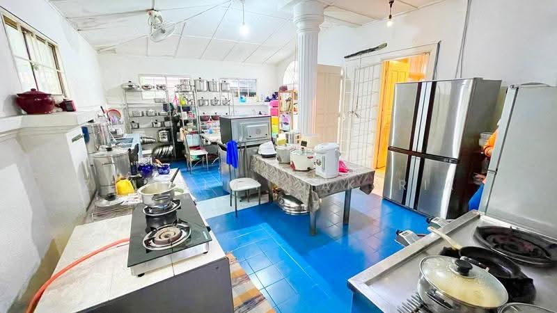 Bungalow House untuk Dijual di Taman Tun Dr Ismail (Kuala Lumpur) - Zulhilmi Zakaria - Kitchen - PropertyGuru.com.my