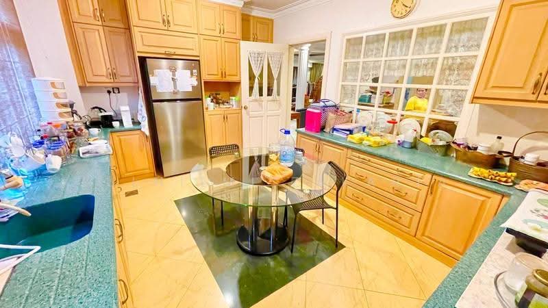 Bungalow House untuk Dijual di Taman Tun Dr Ismail (Kuala Lumpur) - Zulhilmi Zakaria - Kitchen - PropertyGuru.com.my