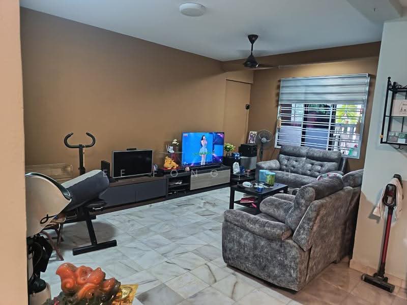 2-storey Terraced House for Sale in Taman Daya (Johor Bahru) - Ee Fong Toh - Living Room - PropertyGuru.com.my