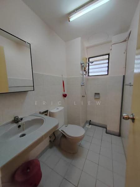 Condominium for Rent at Bayu Tasik 1 - Eric Liew - Bathroom - PropertyGuru.com.my