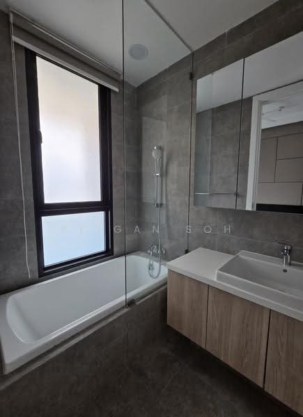 Kediaman Servis untuk Disewa di Kami - Keegan Soh - Bathroom - PropertyGuru.com.my