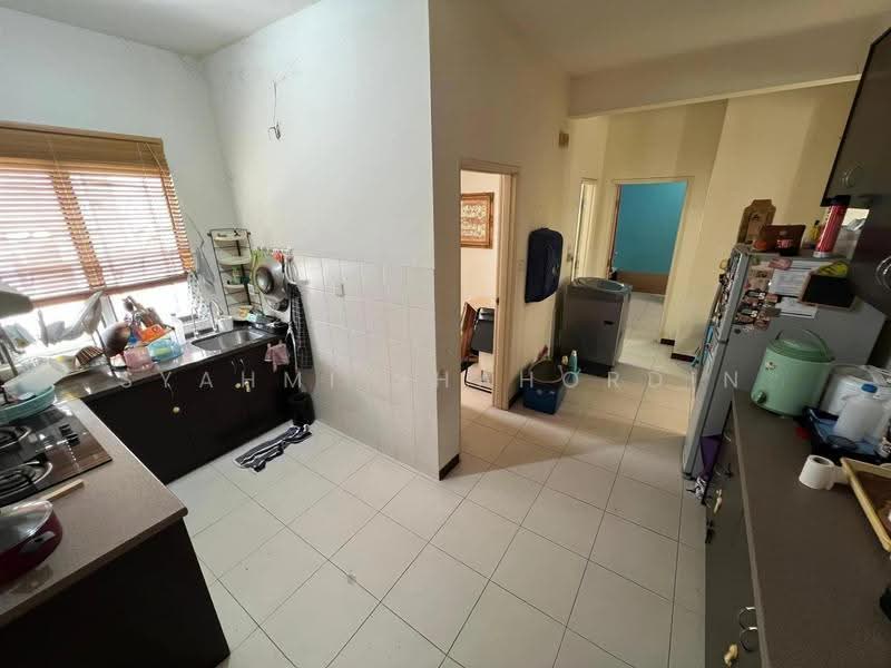 Rumah Teres 2-Tingkat untuk Dijual di Sunway Kayangan (Shah Alam) - Syahmi Shahordin - Kitchen - PropertyGuru.com.my