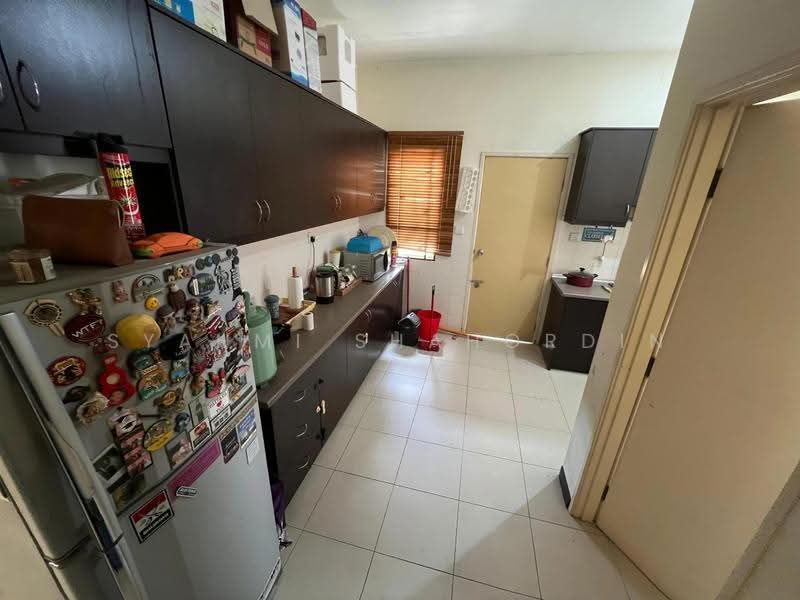 Rumah Teres 2-Tingkat untuk Dijual di Sunway Kayangan (Shah Alam) - Syahmi Shahordin - Kitchen - PropertyGuru.com.my