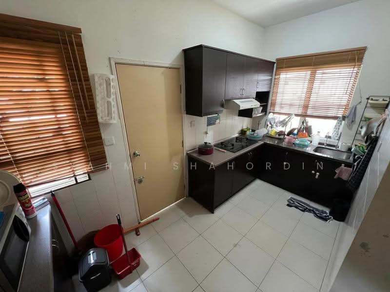 Rumah Teres 2-Tingkat untuk Dijual di Sunway Kayangan (Shah Alam) - Syahmi Shahordin - Kitchen - PropertyGuru.com.my