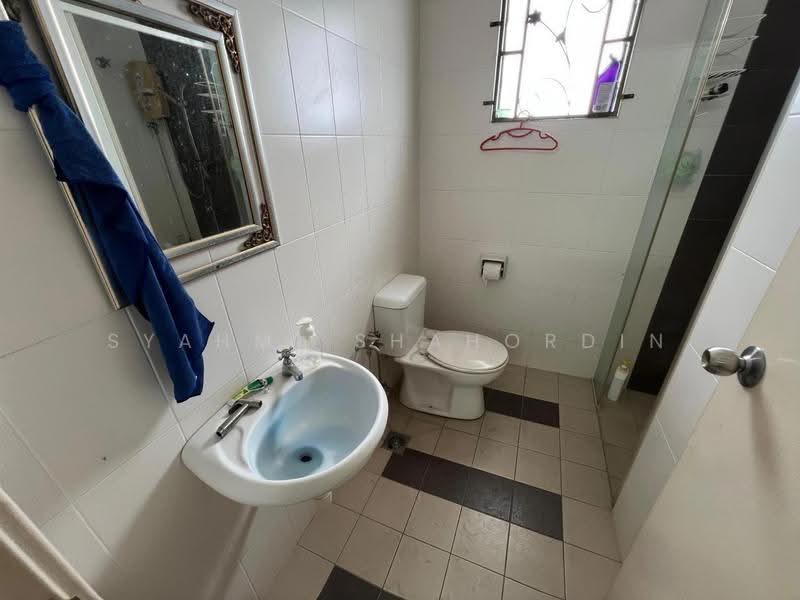 Rumah Teres 2-Tingkat untuk Dijual di Sunway Kayangan (Shah Alam) - Syahmi Shahordin - Bathroom - PropertyGuru.com.my