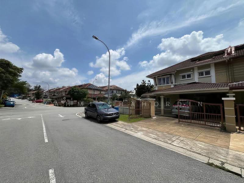 Rumah Teres 2-Tingkat untuk Dijual di Sunway Kayangan (Shah Alam) - Syahmi Shahordin - Exterior - PropertyGuru.com.my