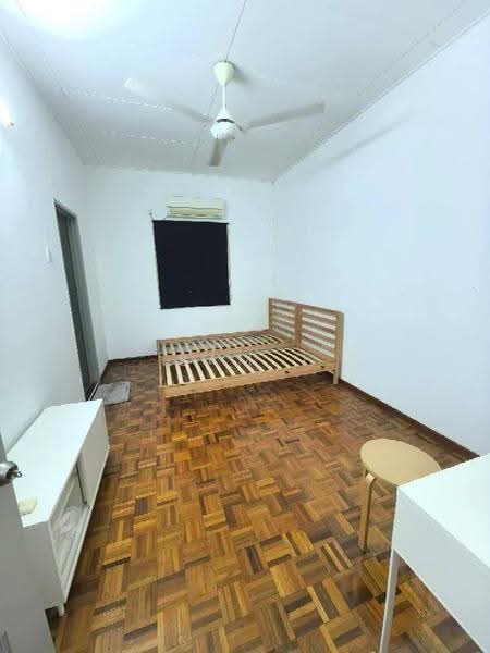 2-storey Terraced House for Sale in Taman Pakatan Jaya (Tambun) - Sam . - Bedroom - PropertyGuru.com.my
