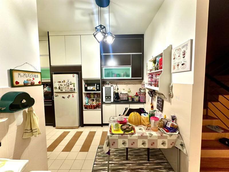 2-storey Terraced House for Sale in Bukit Rahman Putra (Sungai Buloh) - Adzura Zamedin - Kitchen - PropertyGuru.com.my