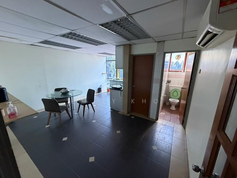 Semi-D Factory for Rent in Shah Alam (Selangor) - Emily Kho - Dining Room - PropertyGuru.com.my
