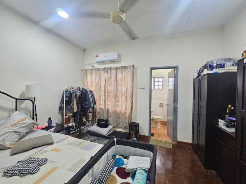 2-storey Terraced House for Sale in Putra Heights (Subang Jaya) - Maccen Cheong - Bedroom - PropertyGuru.com.my