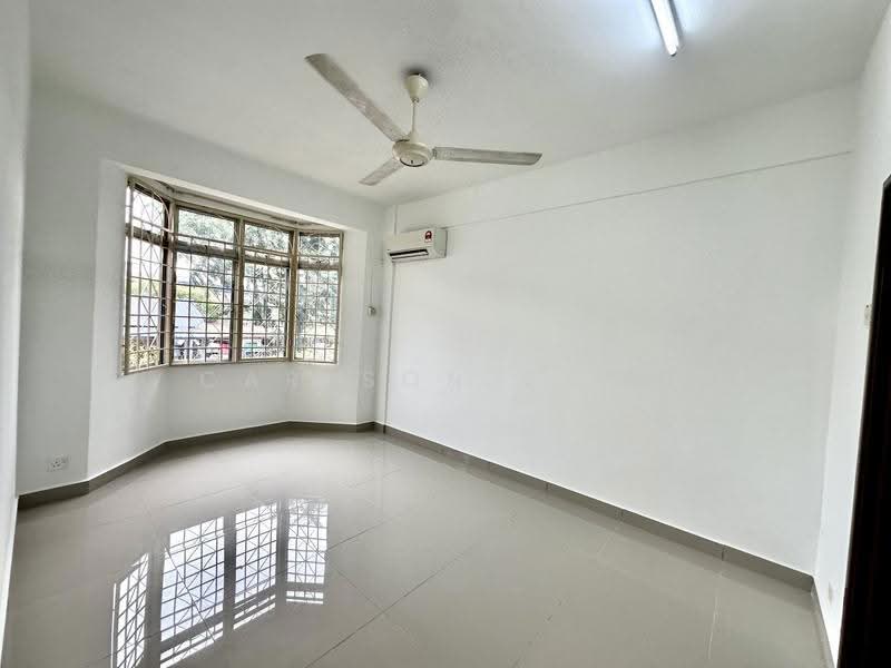 Pangsapuri untuk Dijual di Subang Perdana Goodyear Court 8 - Carlson Chee - Interior - PropertyGuru.com.my