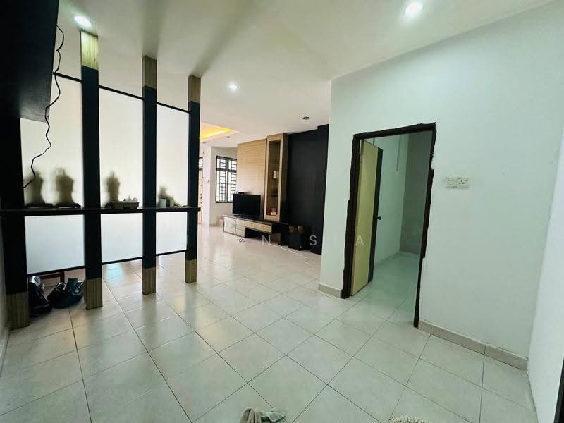 Rumah Teres 2-Tingkat untuk Dijual di Taman Nusa Bestari (Iskandar Puteri (Nusajaya)) - John Sia - Living Room - PropertyGuru.com.my