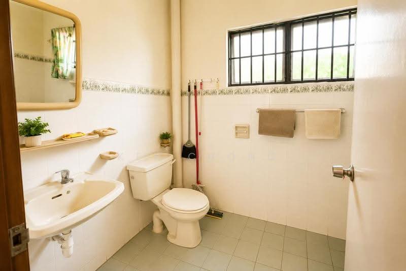 Bungalow House untuk Dijual di Bukit Beruntung (Selangor) - Ken Chong - Bathroom - PropertyGuru.com.my