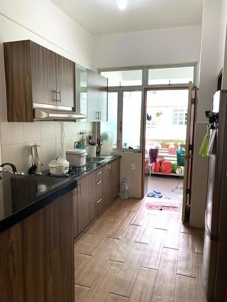 Kondominium untuk Dijual di Bayan Villa, Seri Kembangan - Helen Saw - Kitchen - PropertyGuru.com.my