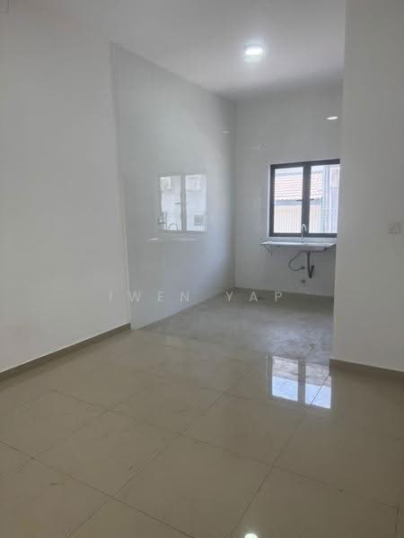 Terraced House for Rent in Pontian (Johor) - Iwen Yap - Kitchen - PropertyGuru.com.my