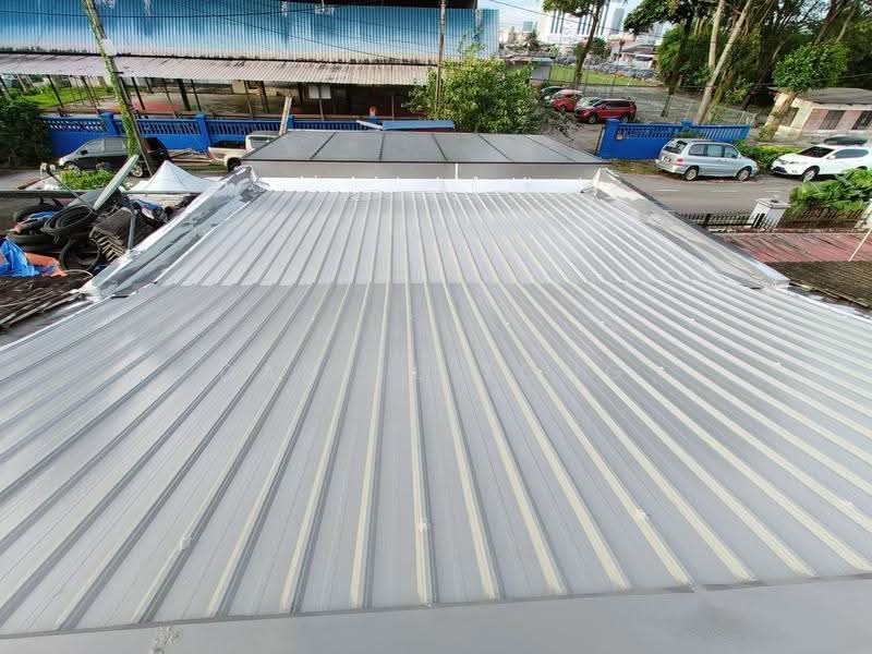 Rumah Teres 1-Tingkat untuk Dijual di Taman Abad (Johor Bahru) - Daniel Yong - Roof - PropertyGuru.com.my