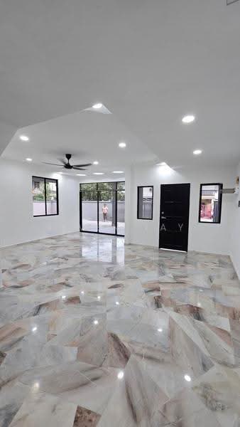 2-storey Terraced House for Sale in Taman Sri Putri (Skudai) - Seven Tay - Living Room - PropertyGuru.com.my