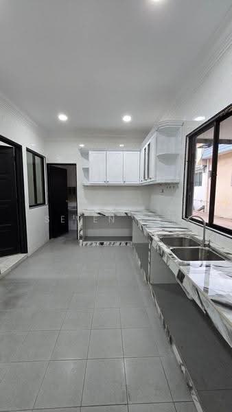 2-storey Terraced House for Sale in Taman Sri Putri (Skudai) - Seven Tay - Kitchen - PropertyGuru.com.my