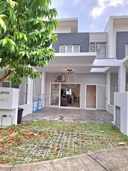 Rumah Teres 2-Tingkat untuk Disewa di Dengkil (Selangor) - Kevin Look - PropertyGuru.com.my