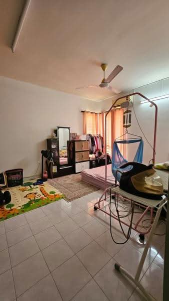 Pangsapuri untuk Dijual di 162 Residency - Jack Yap - Bedroom - PropertyGuru.com.my