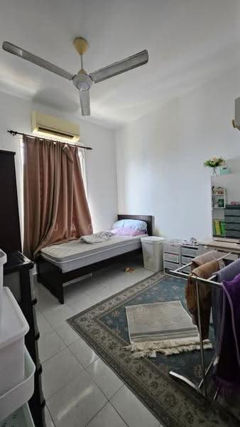 Pangsapuri untuk Dijual di 162 Residency - Jack Yap - Bedroom - PropertyGuru.com.my