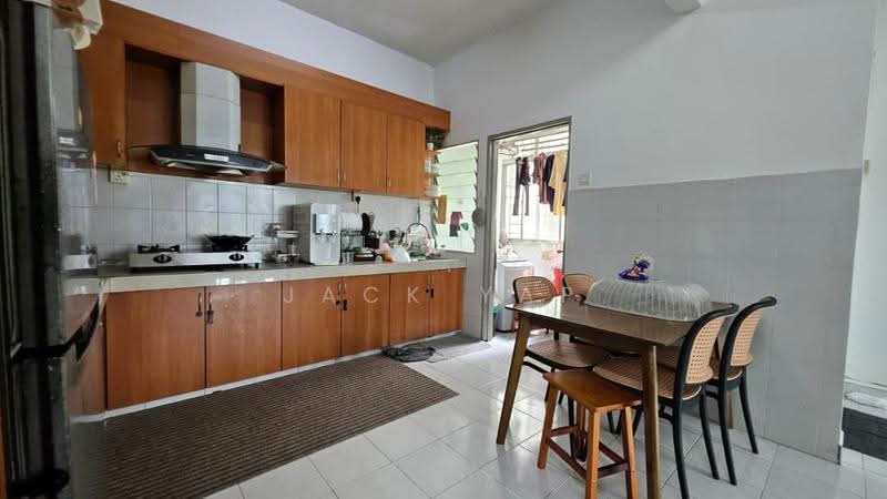 Pangsapuri untuk Dijual di 162 Residency - Jack Yap - Kitchen - PropertyGuru.com.my