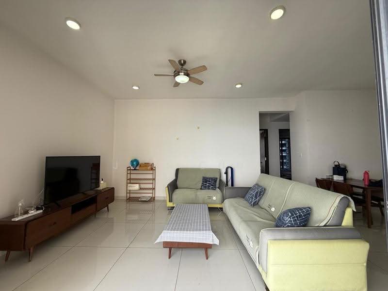 Condominium for Rent at Lovell @ Country Garden Danga Bay - Juan Chua - PropertyGuru.com.my