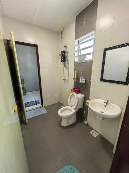 2-storey Terraced House for Sale in Taman Sri Perkasa (Ipoh) - Sam . - Bathroom - PropertyGuru.com.my