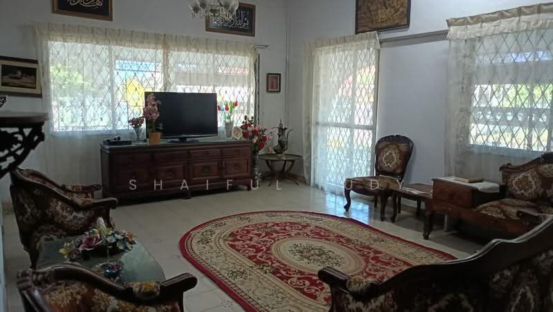 Bungalow House for Sale in Kampung Melayu (Kluang) - Shaiful Rudy - PropertyGuru.com.my