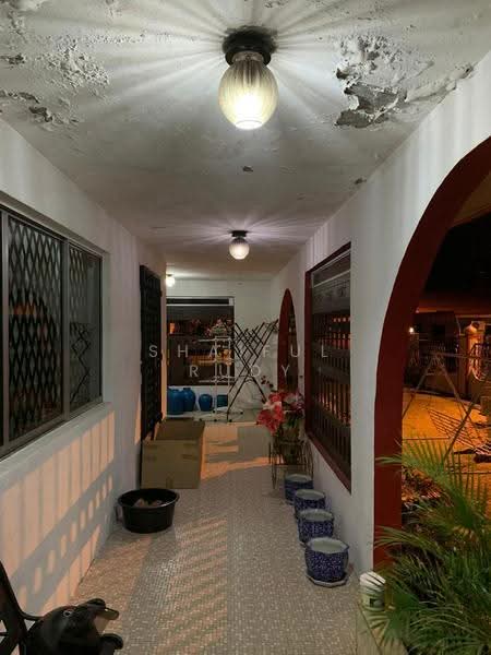 Bungalow House for Sale in Kampung Melayu (Kluang) - Shaiful Rudy - PropertyGuru.com.my