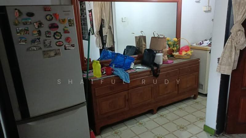 Bungalow House for Sale in Kampung Melayu (Kluang) - Shaiful Rudy - PropertyGuru.com.my