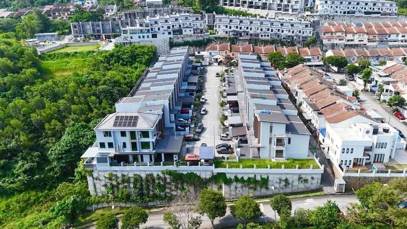3-storey Terraced House for Sale in Ukay Bistari (Ulu Kelang) - Wan Azlan Ahmad - Exterior - PropertyGuru.com.my