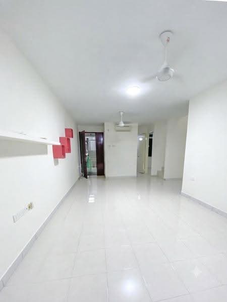 Townhouse for Rent in Cyber 11 (Cyberjaya) - Hui Qi - Living Room - PropertyGuru.com.my