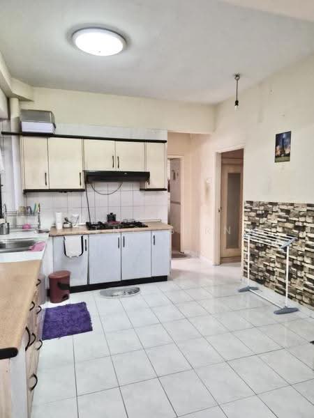 Condominium for Rent at E-Park Condominium - Weng Sern - Kitchen - PropertyGuru.com.my