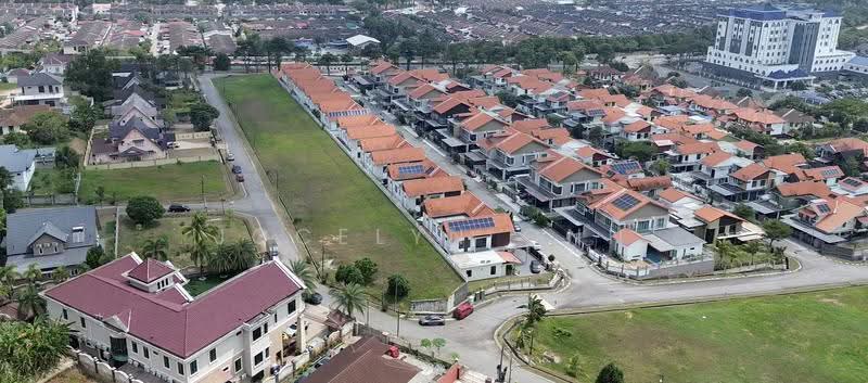 Semi-Detached House for Sale in Taman Bukit Dahlia (Pasir Gudang) - Jocelyn Onn - Exterior - PropertyGuru.com.my