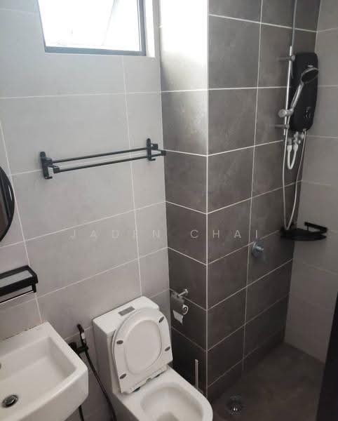Service Residence for Rent at Twin Tower Residence - Jaden Chai - Bathroom - PropertyGuru.com.my