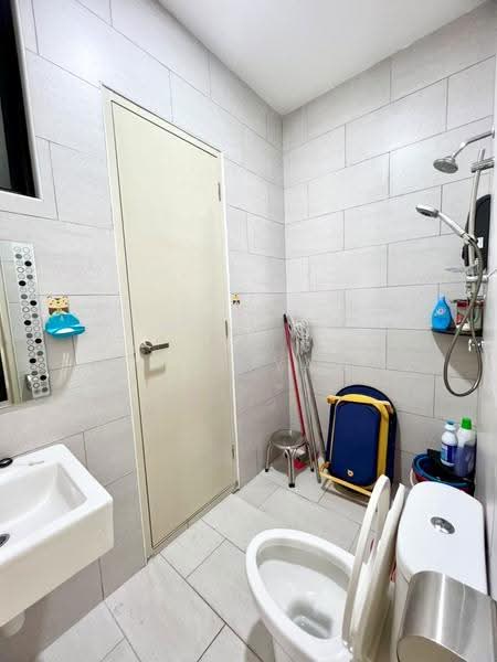 Rumah Teres 2-Tingkat untuk Disewa di Taman Satu Krubong (Krubong) - Nick Yaw - Bathroom - PropertyGuru.com.my