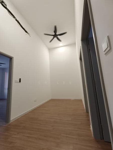 Rumah Teres 2-Tingkat untuk Disewa di Bandar Gamuda Cove (Dengkil) - SY Lee - Corridor - PropertyGuru.com.my