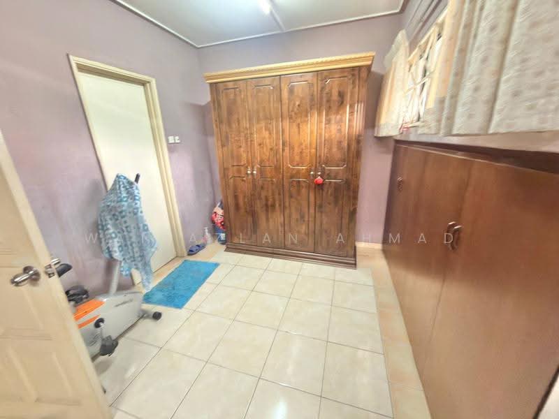 Rumah Teres 2.5-Tingkat untuk Dijual di Seksyen 17 (Petaling Jaya) - Wan Azlan Ahmad - PropertyGuru.com.my