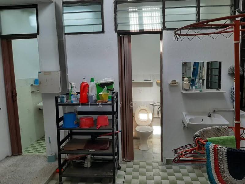 Rumah Teres 1-Tingkat untuk Dijual di Sungai Dua (Penang) - Jia Yong - Bathroom - PropertyGuru.com.my