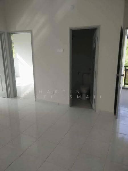 Townhouse for Sale in Nilai (Negeri Sembilan) - Hartini Binti Ismail - Interior - PropertyGuru.com.my