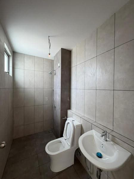 2-storey Terraced House for Rent in Bandar Gamuda Cove (Dengkil) - SY Lee - Bathroom - PropertyGuru.com.my