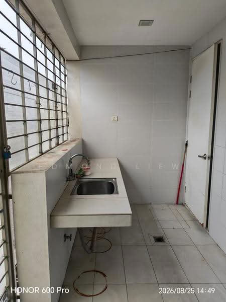 Rumah Teres 2-Tingkat untuk Disewa di Taman Seri Segar (Semenyih) - Edmond Liew - Balcony - PropertyGuru.com.my