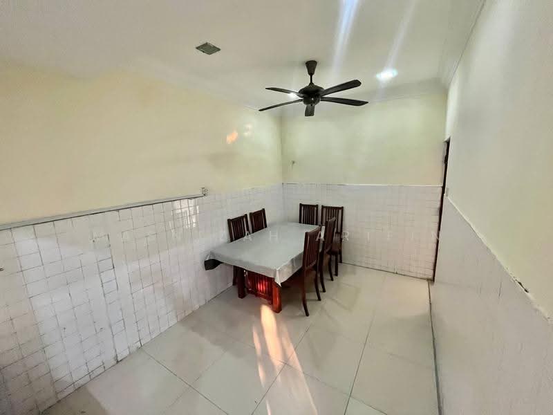 2-storey Terraced House for Sale in Taman Cempaka (Ampang) - Masnizah Arifin - Dining Room - PropertyGuru.com.my