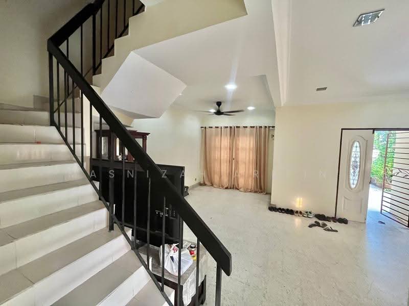 2-storey Terraced House for Sale in Taman Cempaka (Ampang) - Masnizah Arifin - Living Room - PropertyGuru.com.my