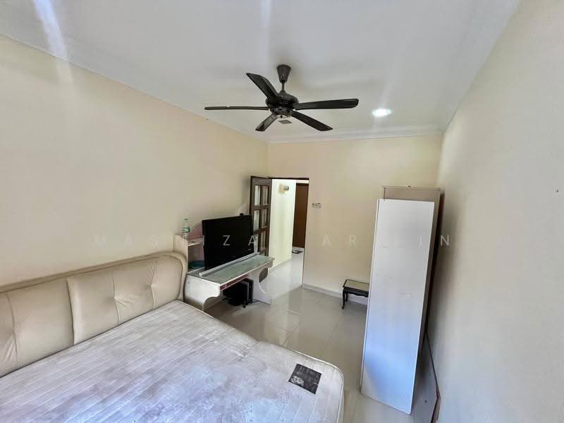 2-storey Terraced House for Sale in Taman Cempaka (Ampang) - Masnizah Arifin - Bedroom - PropertyGuru.com.my
