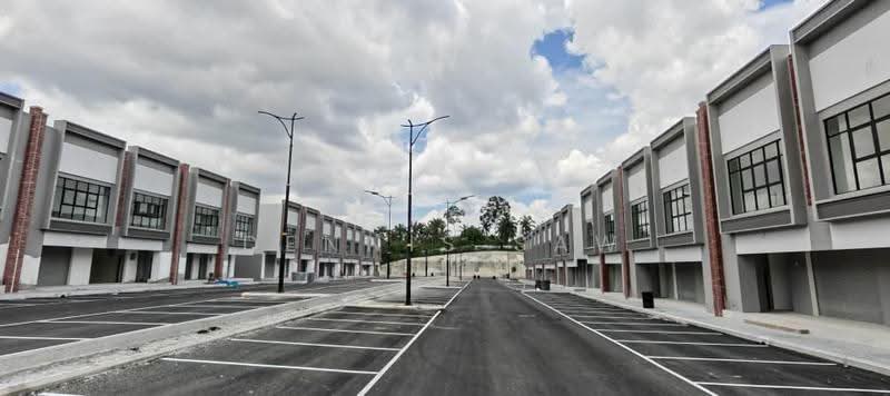 Shop for Rent in Rawang (Selangor) - Dennis Saw - Exterior - PropertyGuru.com.my