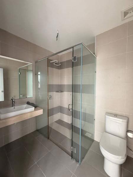 Rumah Kluster untuk Dijual di Taman Mutiara Mas (Skudai) - Seven Tay - Bathroom - PropertyGuru.com.my